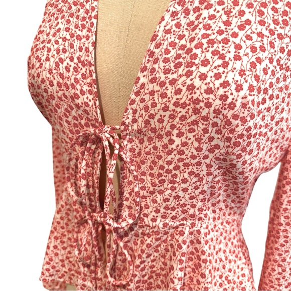 Seven Wonders Floral Print Tie Front Blouse - Picture 6 of 10